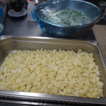 ②予定通り奥のサラダに投入！.JPG